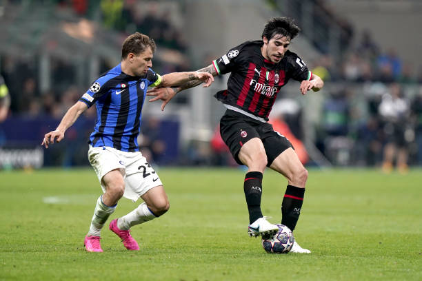 从中不难看 从中不难看